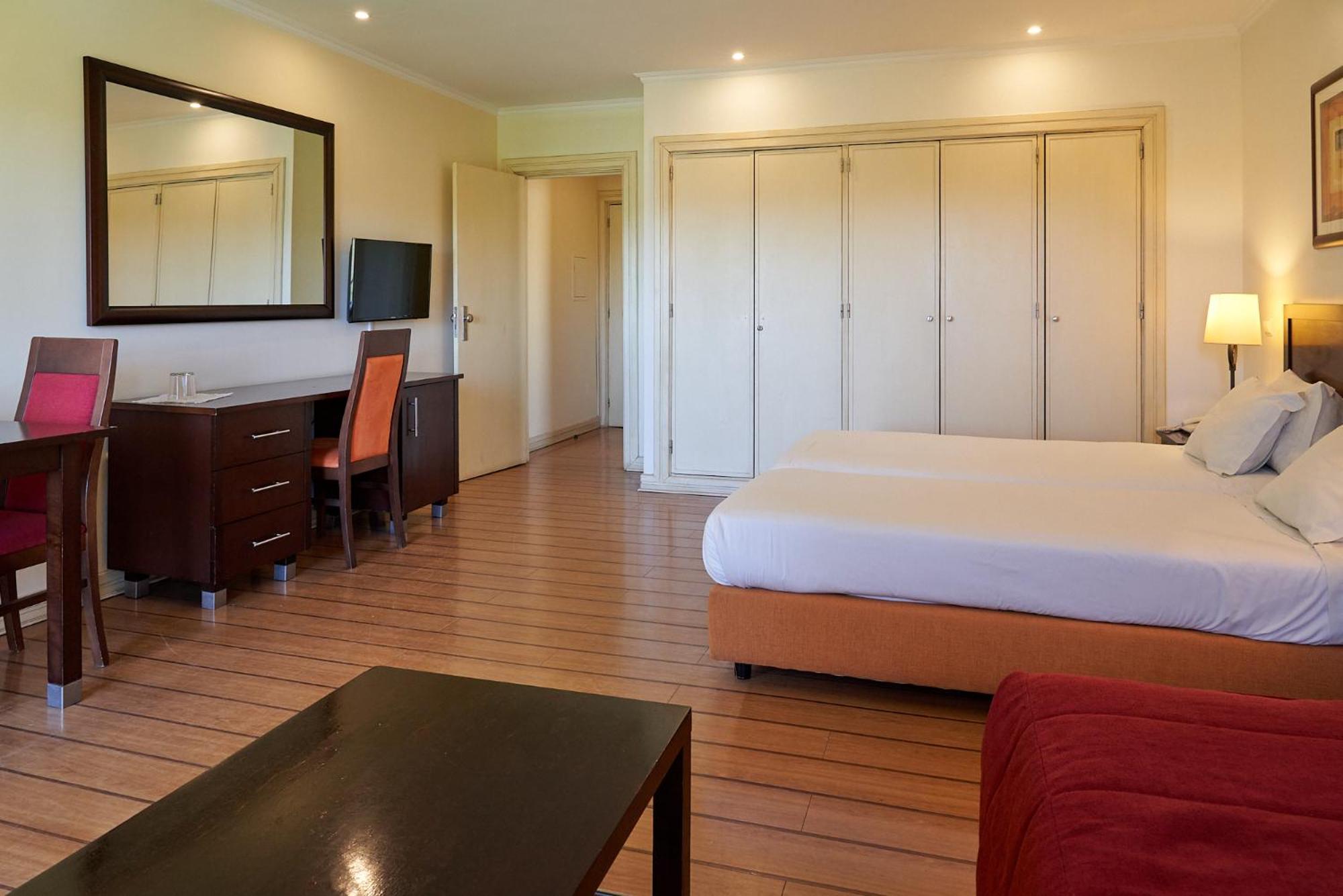 Hotel The Navigator Alvor Esterno foto