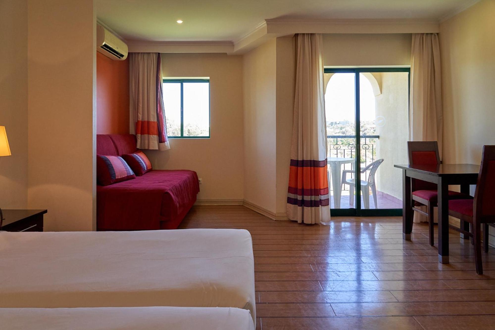 Hotel The Navigator Alvor Esterno foto