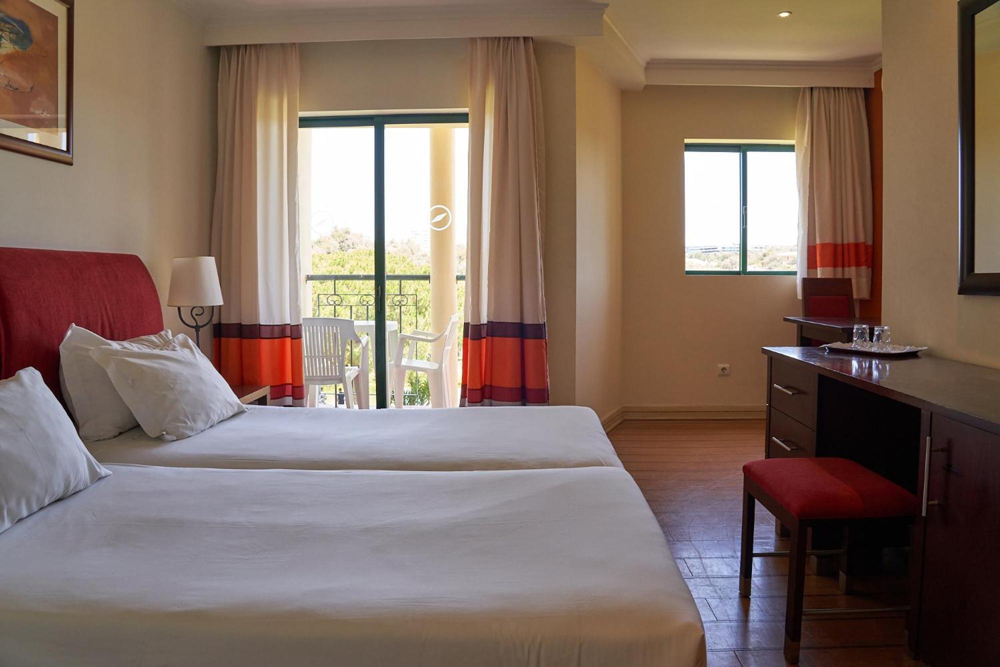 Hotel The Navigator Alvor Esterno foto